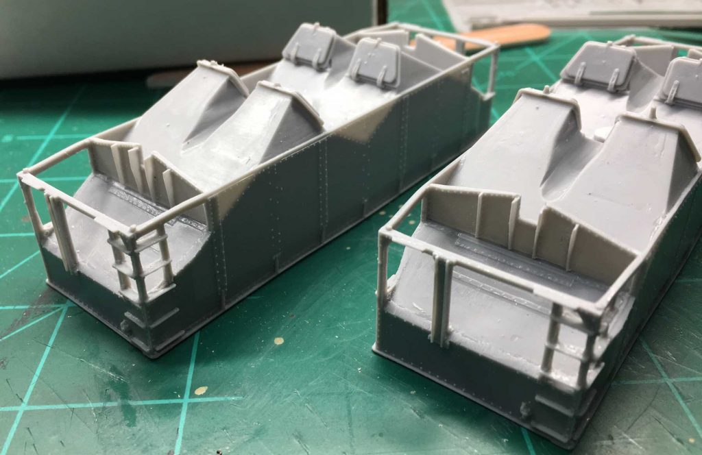 Illinois Central Enterprise offset hoppers Resin Car Works Blog